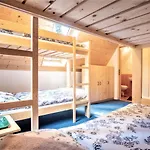 Tatliakova Hostel Zuberzec